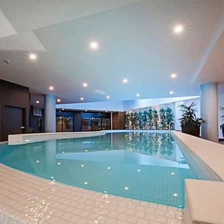 Luxe 2Br Executive Apartment Kingston Pool Parking Wifi Bbq Wine Exterior foto