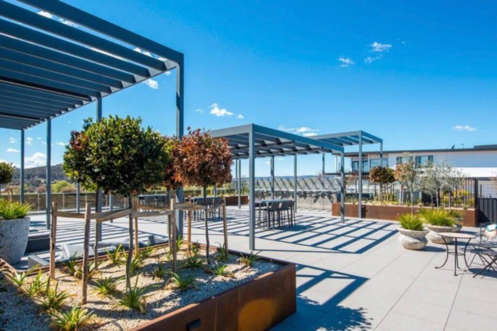 Luxe 2Br Executive Apartment Kingston Pool Parking Wifi Bbq Wine Exterior foto